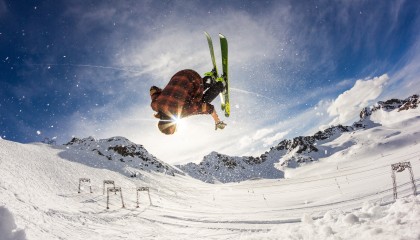 开云体育连接-替补深度决定胜负，切尔西阵容厚度领先，切尔西阵容主力